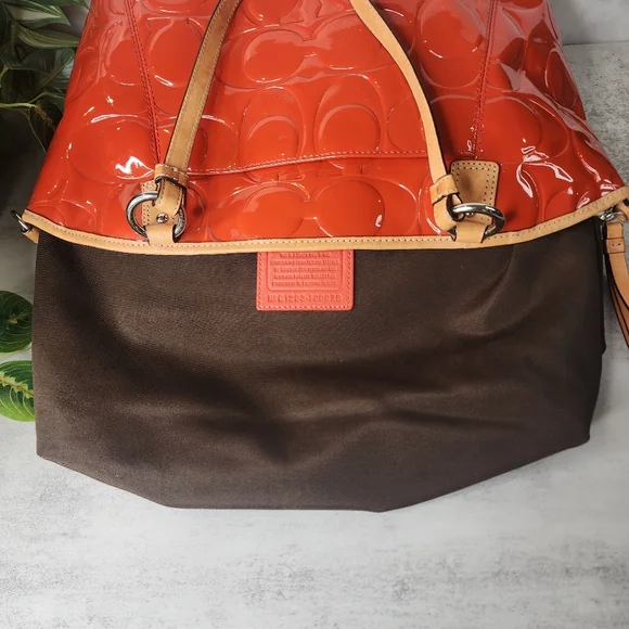 Coach Peyton Embossed "C" Patent Leather Tote w/Shoulder Strap in Papaya & Tan - Picture 10 of 14